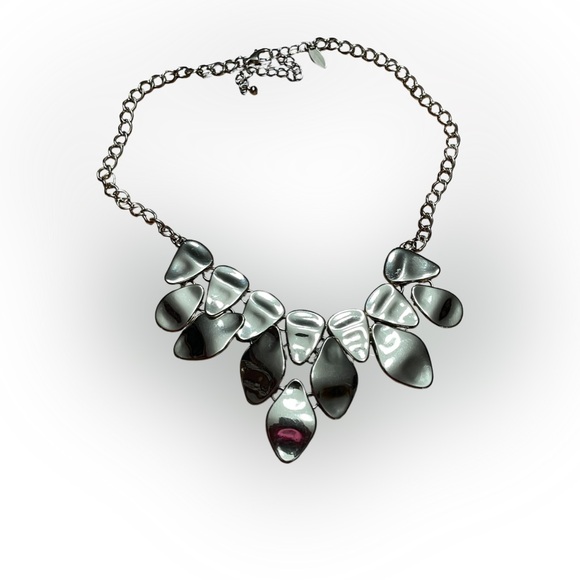 Signed Natasha Couture Gold Tone Statement Bib Necklace - Picture 3 of 6